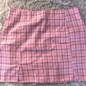 Plaid pink skirt